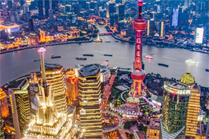 Experience the Nighttime Beauty of Shanghai, Where Tradition Meets Modernity
